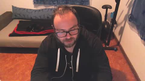 Snapshot of ravingr3d3 chatting on 02-16-25, 12:19 ravingr3d3 online show from 02-16-25, 12:19