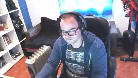 Snapshot of ravingr3d3 chatting on 02-18-25, 12:17 ravingr3d3 online show from 02-18-25, 12:17