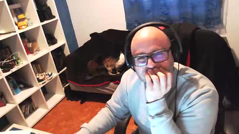 Snapshot of ravingr3d3 chatting on 02-21-25, 01:44 ravingr3d3 online show from 02-21-25, 01:44
