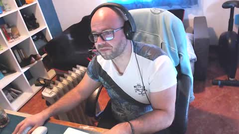 Snapshot of ravingr3d3 chatting on 02-25-25, 03:16 ravingr3d3 online show from 02-25-25, 03:16