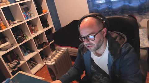Snapshot of ravingr3d3 chatting on 02-27-25, 09:11 ravingr3d3 online show from 02-27-25, 09:11