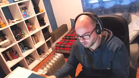 Snapshot of ravingr3d3 chatting on 02-27-25, 12:13 ravingr3d3 online show from 02-27-25, 12:13