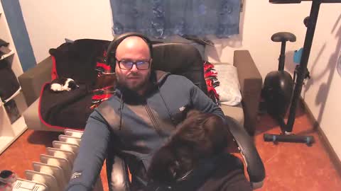 Snapshot of ravingr3d3 chatting on 03-03-25, 10:42 ravingr3d3 online show from 03-03-25, 10:42