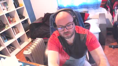 Snapshot of ravingr3d3 chatting on 03-06-25, 12:19 ravingr3d3 online show from 03-06-25, 12:19