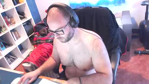Snapshot of ravingr3d3 chatting on 03-07-25, 03:18 ravingr3d3 online show from 03-07-25, 03:18