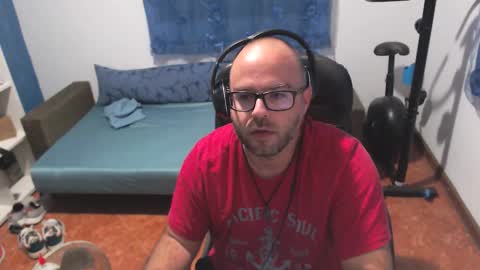 Snapshot of ravingr3d3 chatting on 09-14-25, 10:31 ravingr3d3 online show from 09-14-25, 10:31