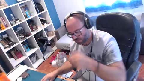 Snapshot of ravingr3d3 chatting on 09-26-25, 01:26 ravingr3d3 online show from 09-26-25, 01:26