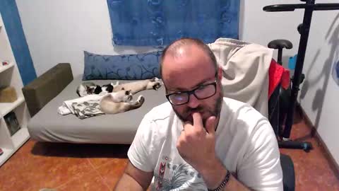 Snapshot of ravingr3d3 chatting on 09-28-25, 01:22 ravingr3d3 online show from 09-28-25, 01:22