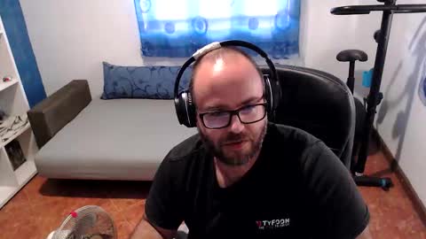 Snapshot of ravingr3d3 chatting on 09-28-25, 02:22 ravingr3d3 online show from 09-28-25, 02:22