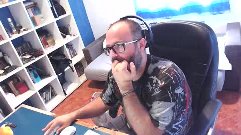 Snapshot of ravingr3d3 chatting on 10-03-25, 11:07 ravingr3d3 online show from 10-03-25, 11:07