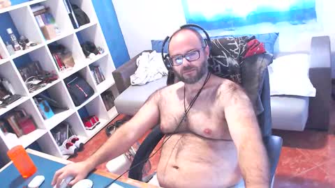 Snapshot of ravingr3d3 chatting on 10-06-25, 09:29 ravingr3d3 online show from 10-06-25, 09:29