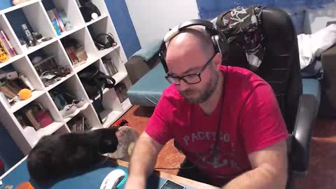 ravingr3d3 online show from 10-23-25, 11:14