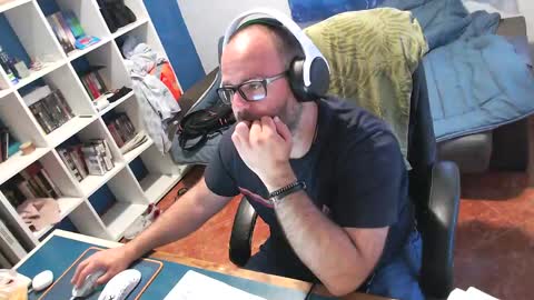 ravingr3d3 online show from 05-18-26, 01:17