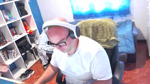 ravingr3d3 online show from 05-20-26, 11:16
