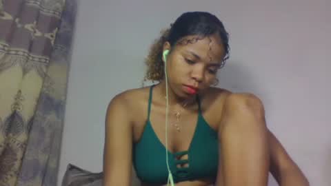 ravomamy online show from 11-04-25, 02:05