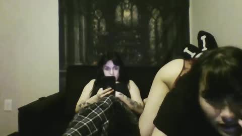 Ravyn and Nyx online show from 09-17-25, 02:35