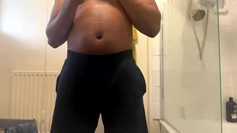 Snapshot of raydick1919 chatting on 01-04-25, 09:54 Raydick online show from 01-04-25, 09:54