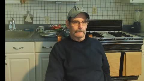 Ray online show from 12-22-24, 01:44