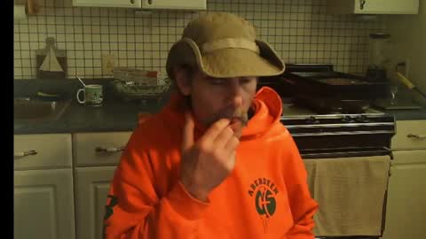 Ray online show from 11-05-25, 09:04