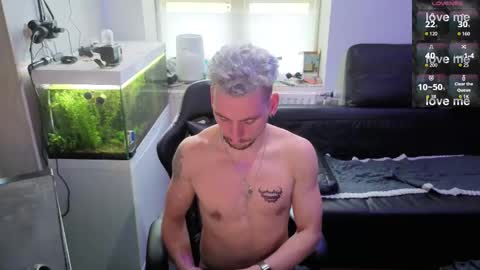 Rayzel online show from 02-06-26, 02:42