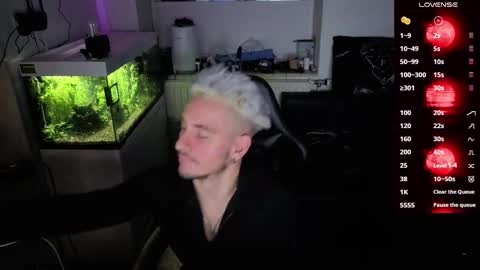 Rayzel online show from 03-23-26, 08:57