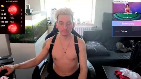 Snapshot of rayzel_white chatting on 07-02-26, 12:11 Rayzel White online show from 07-02-26, 12:11