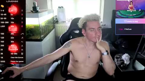 Snapshot of rayzel_white chatting on 07-07-26, 05:50 Rayzel White online show from 07-07-26, 05:50