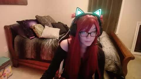 Snapshot of razorkitty chatting on 10-24-25, 11:45 razorkitty online show from 10-24-25, 11:45