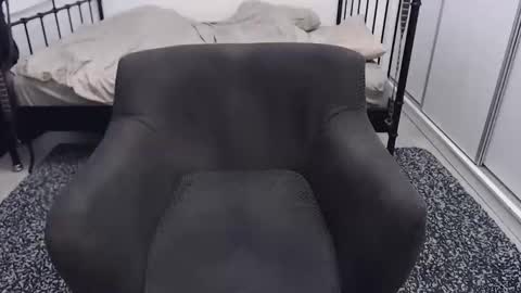 Razvan online show from 04-06-26, 04:46