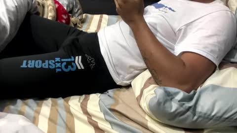 Snapshot of rbk26 chatting on 12-10-24, 01:44 rbk26 online show from 12-10-24, 01:44