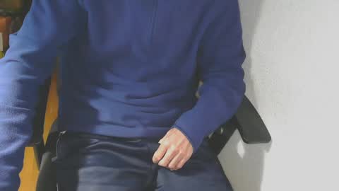 Snapshot of rbn_solo chatting on 03-08-25, 06:16 White Eagle online show from 03-08-25, 06:16