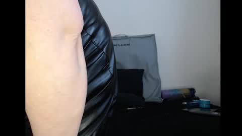 Fannie online show from 03-08-25, 05:22