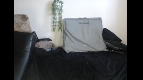 Fannie online show from 09-30-25, 04:56