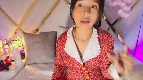 Snapshot of real_doncella_pussy chatting on 06-25-26, 12:54 DONCELLA online show from 06-25-26, 12:54