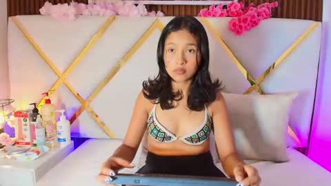 Snapshot of real_doncella_pussy chatting on 07-16-26, 07:20 DONCELLA online show from 07-16-26, 07:20