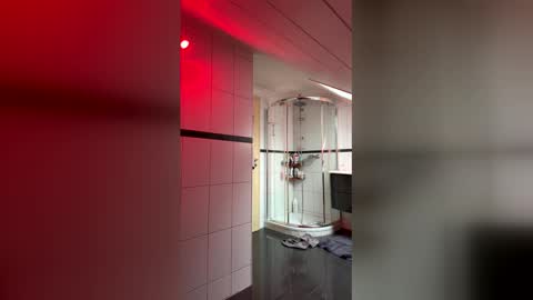 realdeal2000 online show from 04-04-26, 03:42