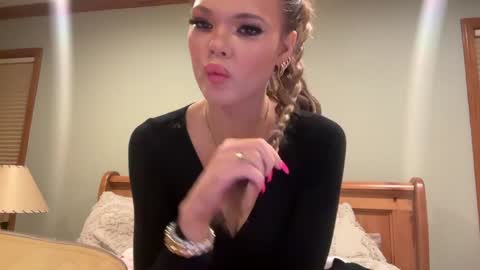 Jade  online show from 01-14-25, 02:40