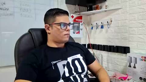 Snapshot of realjoel chatting on 03-31-26, 02:17 Joel online show from 03-31-26, 02:17