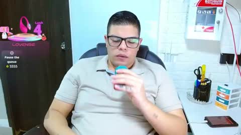 Snapshot of realjoel chatting on 07-06-26, 12:35 Joel online show from 07-06-26, 12:35