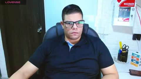 Snapshot of realjoel chatting on 07-09-26, 12:09 Joel online show from 07-09-26, 12:09