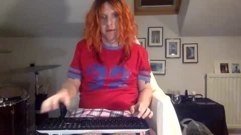 realkinkyquinn online show from 04-18-26, 11:49