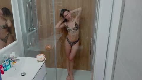 Leo  Luna online show from 03-27-26, 01:44