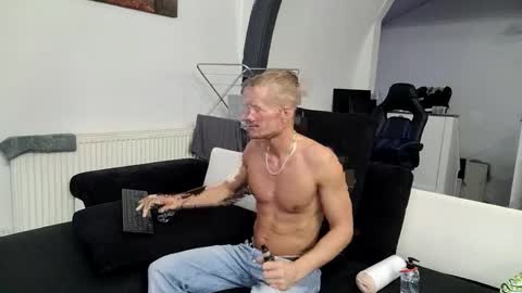 Snapshot of reallyman7 chatting on 12-06-24, 03:08 Ask me online show from 12-06-24, 03:08