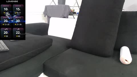 Snapshot of reallyman7 chatting on 01-23-25, 07:00 Ask me online show from 01-23-25, 07:00