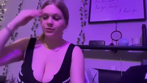 Snapshot of realpurp_ chatting on 01-09-25, 07:52 Preston Stella online show from 01-09-25, 07:52