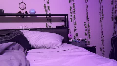 Snapshot of realpurp_ chatting on 01-18-25, 04:59 Preston Stella online show from 01-18-25, 04:59