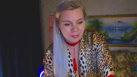 Snapshot of reasonforpassion_ chatting on 11-15-25, 02:24 Im a little sick. Ill be back soon. online show from 11-15-25, 02:24