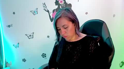 Rebbeca online show from 04-07-26, 01:00