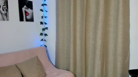 Snapshot of rebeca_marchetti chatting on 07-24-26, 09:24 Rebeca Marchetti online show from 07-24-26, 09:24