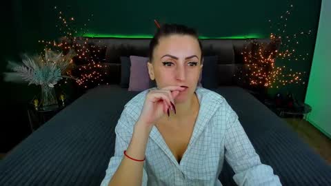 rebecca_diamonds online show from 02-06-25, 06:40